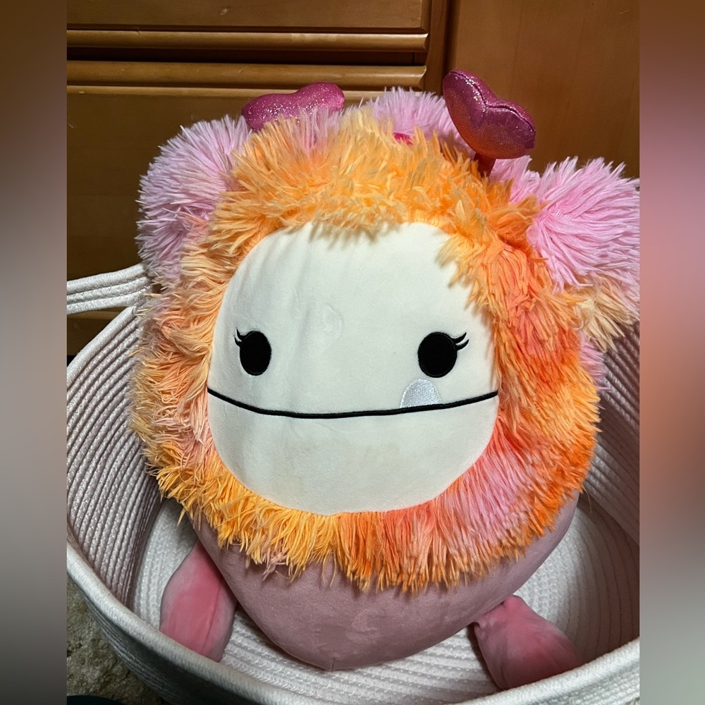 Big Foot Valentines Squishmallows